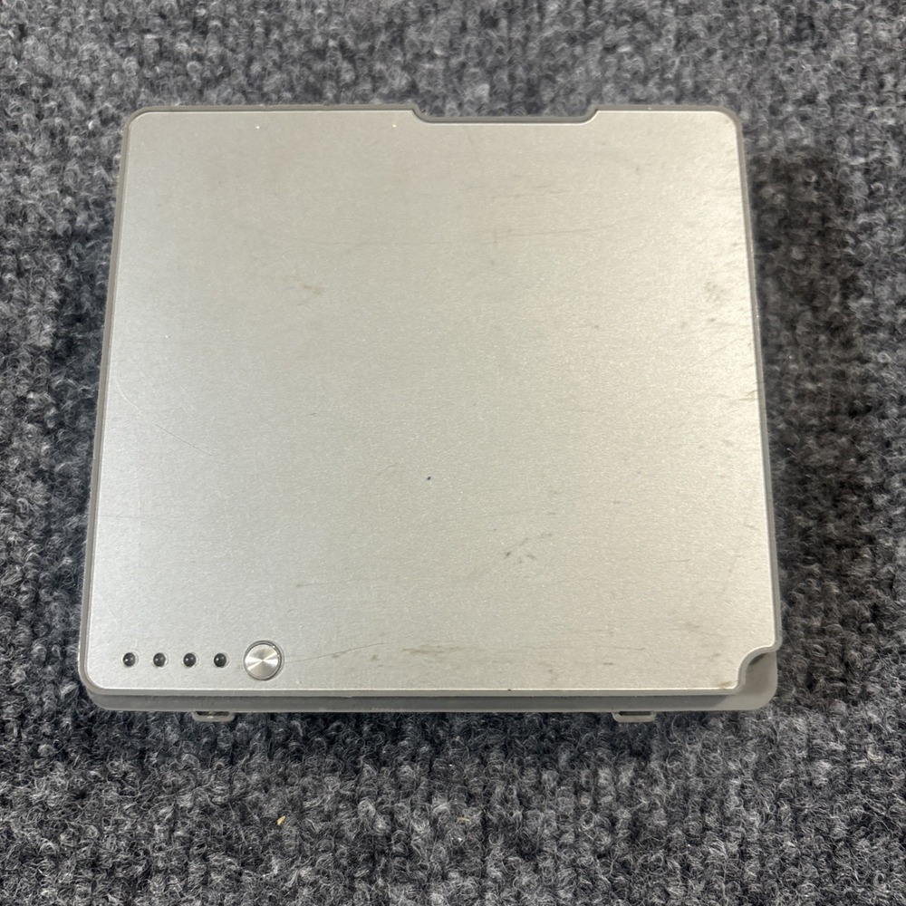 Apple PowerBook G4 Rechargeable Battery Model No. A1012